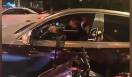 奔驰哥的小女友吃瓜爆料,揭秘娱乐圈背后的惊人真相